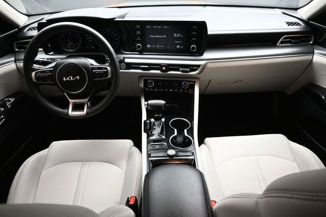 2022 Kia K5 LXS Automatic FWD - 23070315 - 9