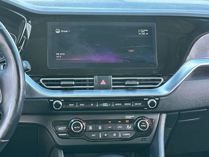 2022 Kia Niro EX Premium FWD - 22944826 - 15