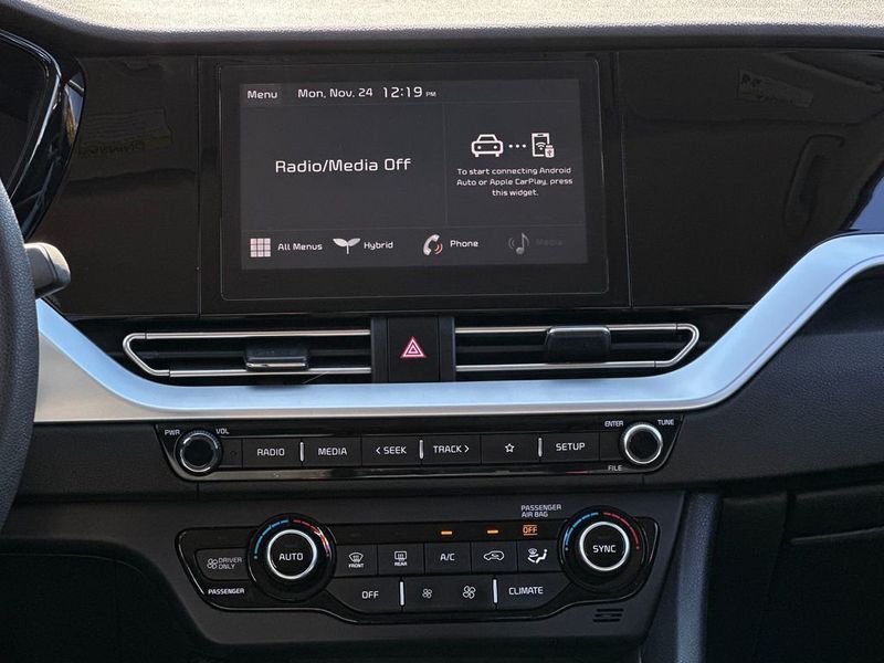 2022 Kia Niro LX FWD - 22952137 - 15