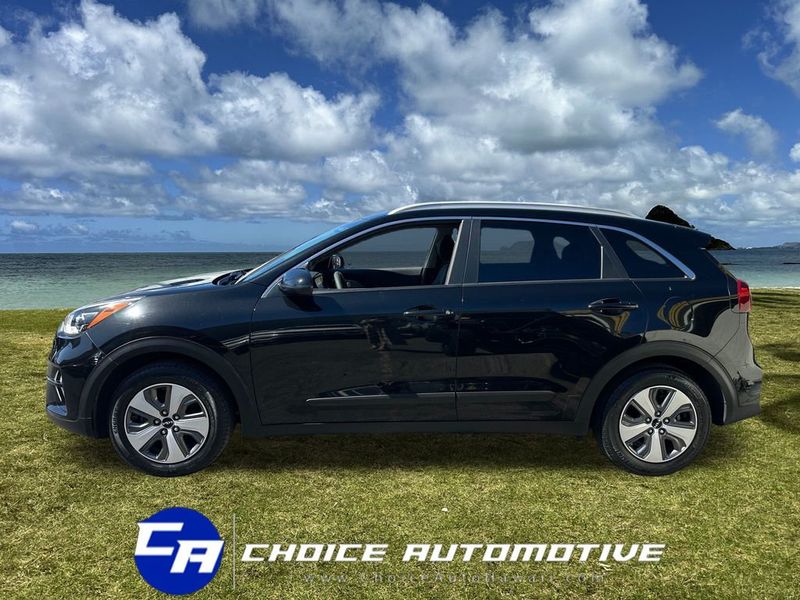 2022 Kia Niro LX photo 3