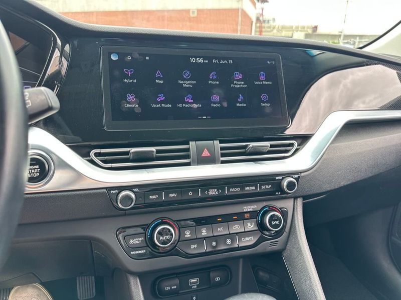 2022 Kia Niro Touring SE FWD - 22952148 - 15