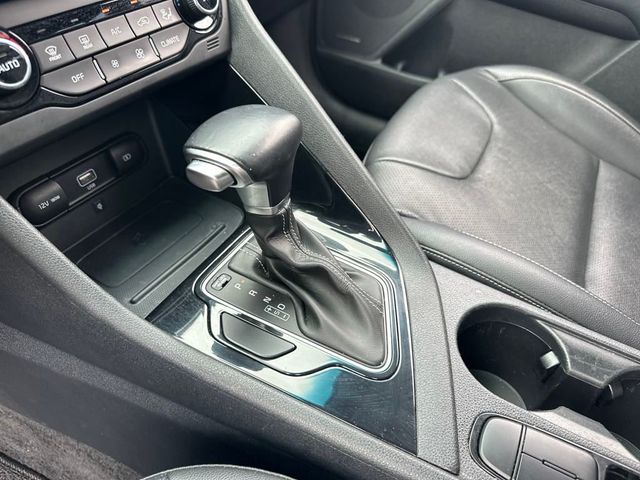 2022 Kia Niro Touring SE FWD - 22952148 - 18