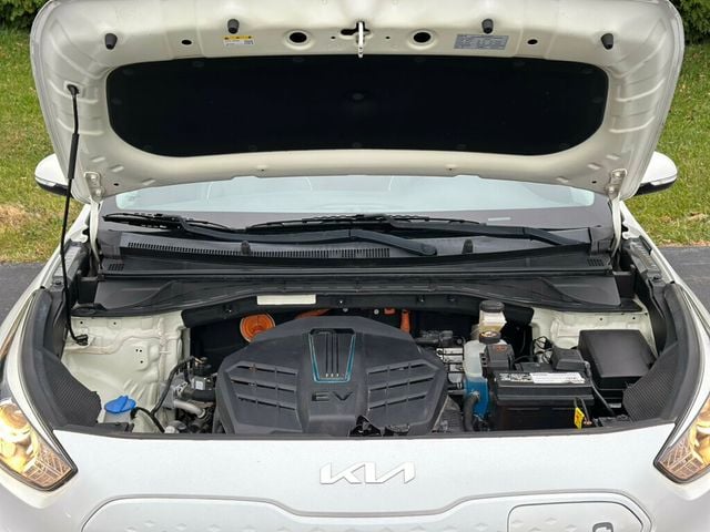 2022 Kia Niro EV EX FWD - 22932446 - 14