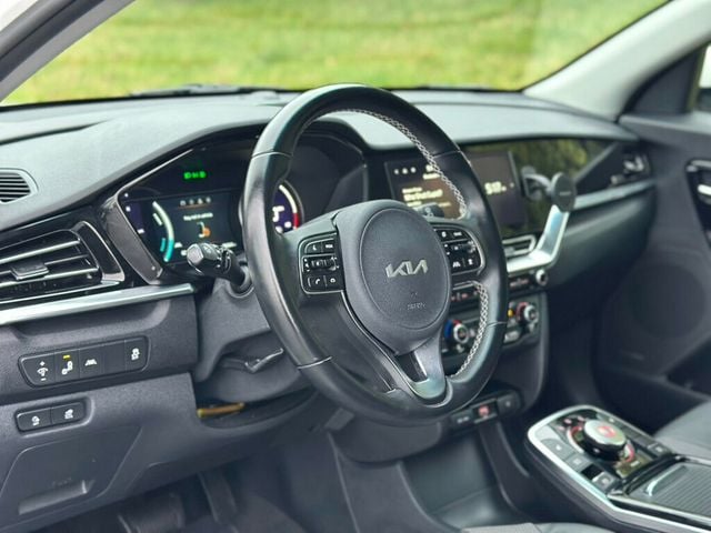 2022 Kia Niro EV EX FWD - 22932446 - 17