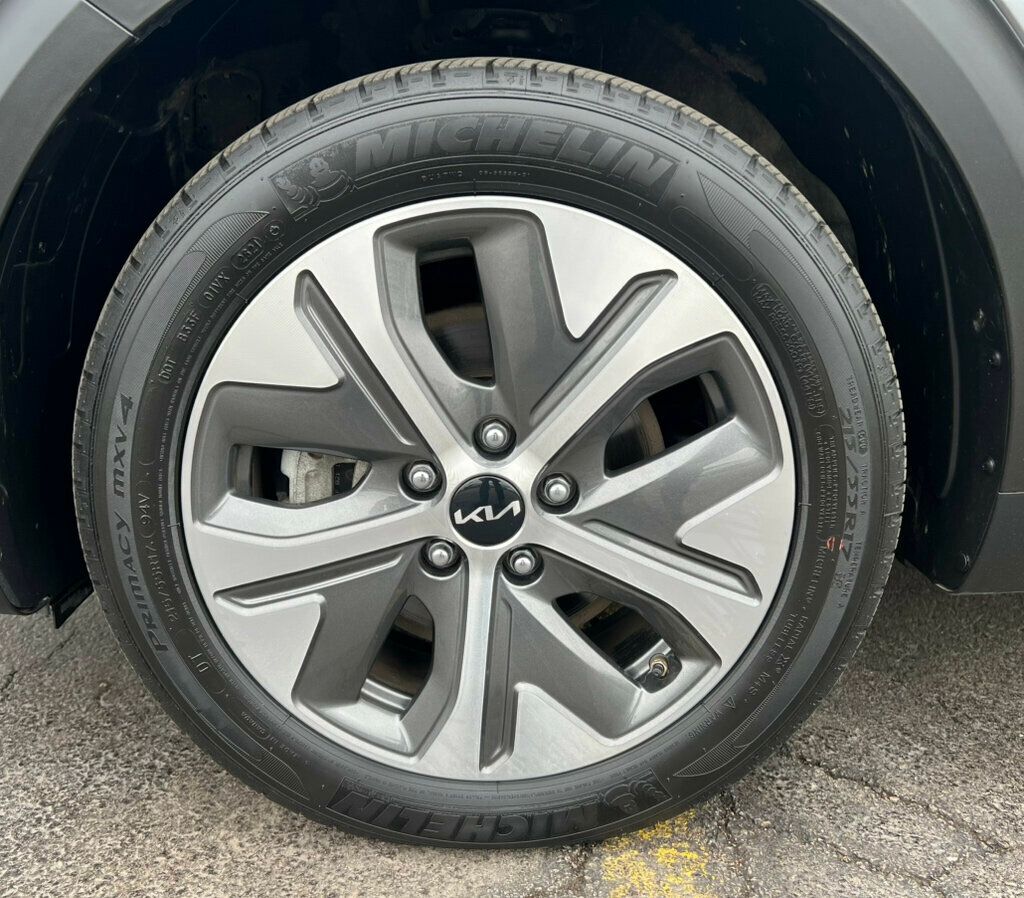 2022 Kia Niro EV EX FWD - 22825925 - 32