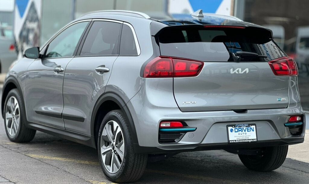 2022 Kia Niro EV EX photo 4