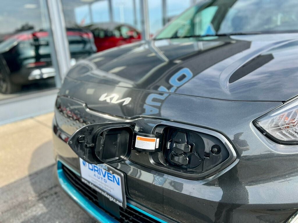 2022 Kia Niro EV Wind photo 12