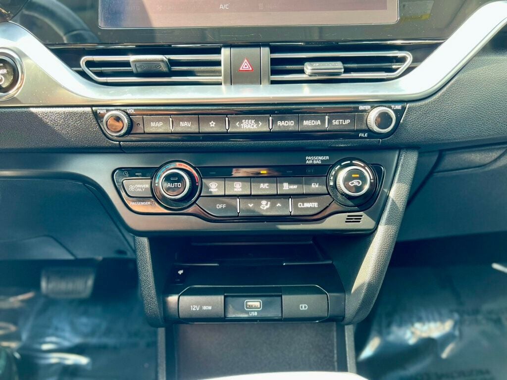 2022 Kia Niro EV Wind photo 27