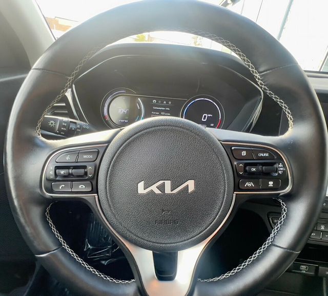 2022 Kia Niro EV S FWD - 22670564 - 17