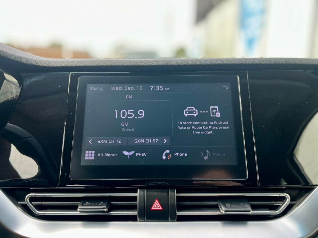 2022 Kia Niro Plug-In Hybrid LXS photo 22