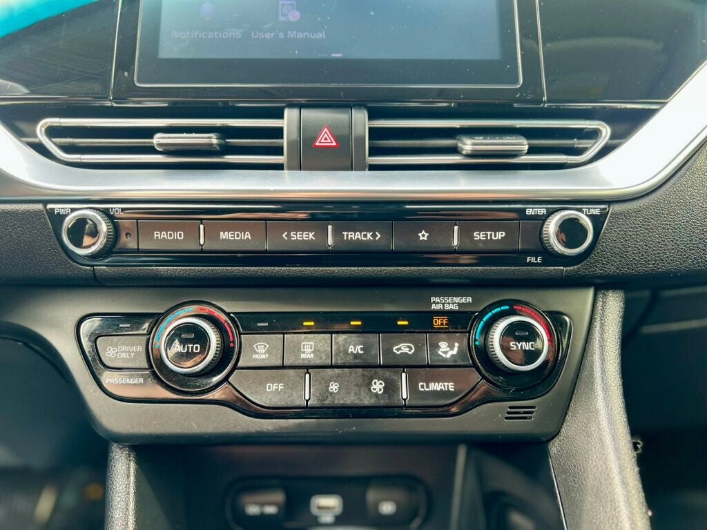 2022 Kia Niro Plug-In Hybrid LXS photo 27