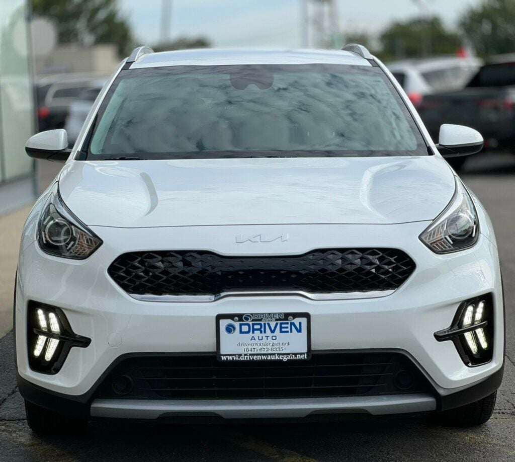 2022 Kia Niro Plug-In Hybrid LXS photo 6