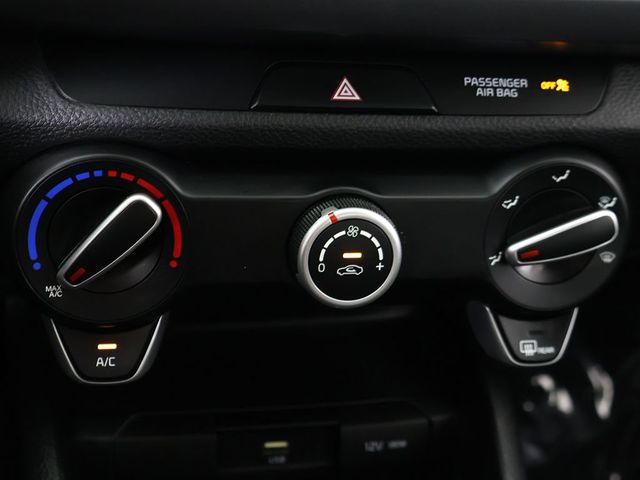 2022 Kia Rio LX IVT - 23064382 - 40