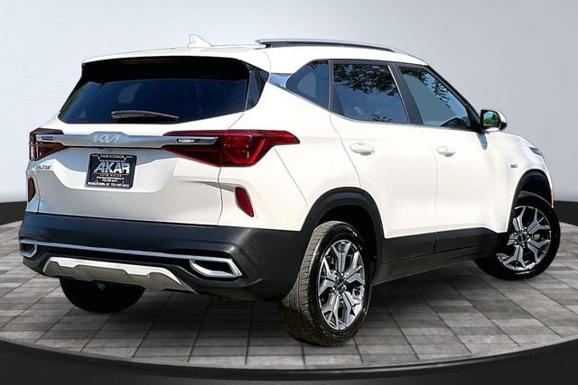 2022 Kia Seltos 2.0 EX AWD's photo