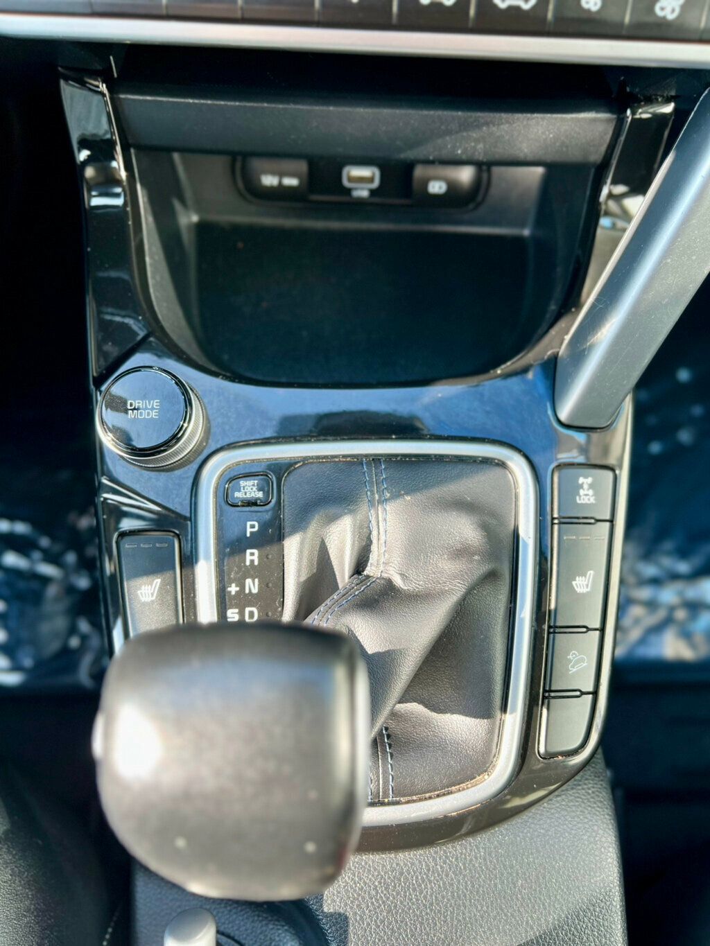 2022 Kia Seltos Nightfall DCT AWD - 22906740 - 25
