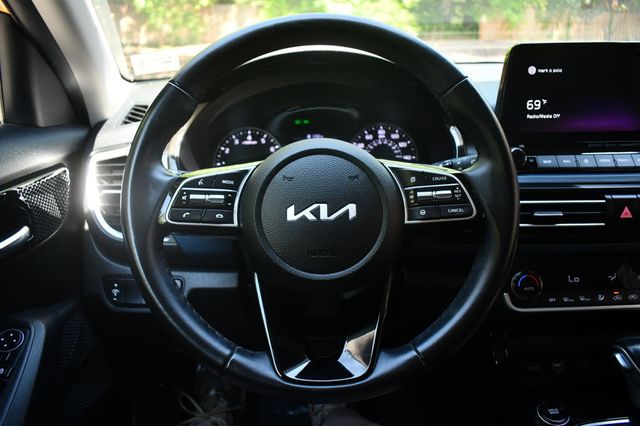 2022 Kia Seltos S IVT AWD - 23012944 - 22