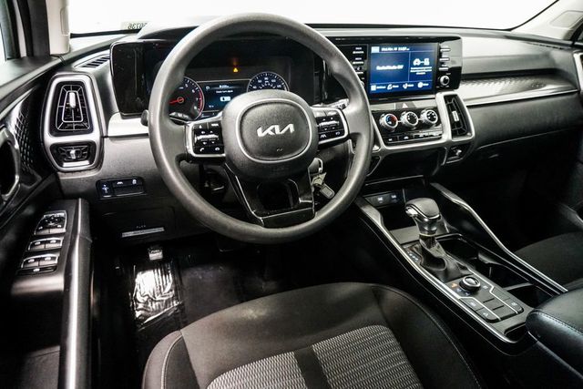2022 Kia Sorento LX AWD - 22981482 - 12