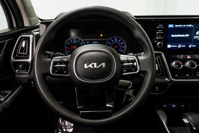 2022 Kia Sorento LX AWD - 22981482 - 13