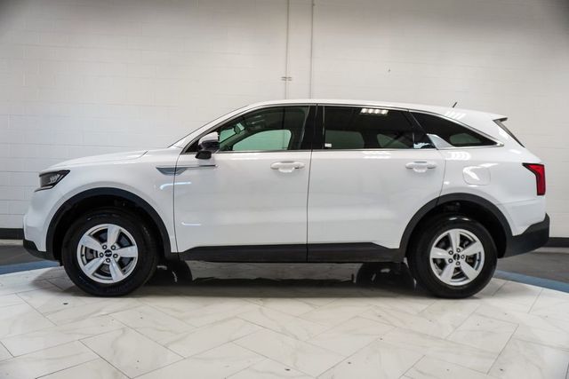2022 Kia Sorento LX AWD - 22981482 - 32