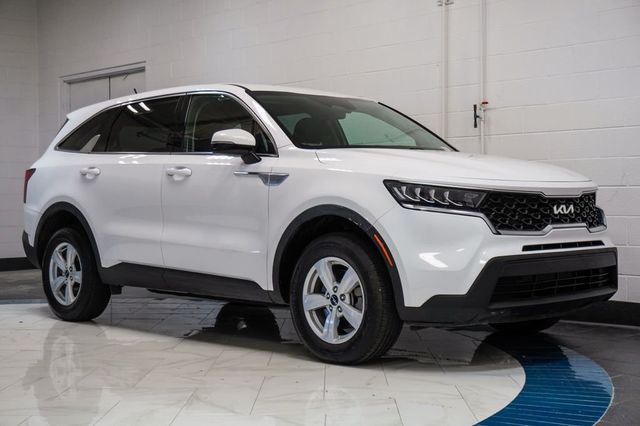 2022 Kia Sorento LX AWD - 22981482 - 4