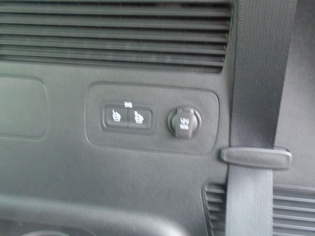 2022 Kia Sorento LX FWD - 22963397 - 39