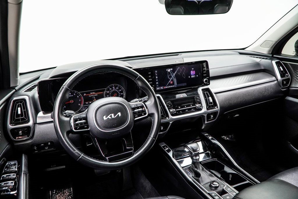 2022 Kia Sorento SX photo 3