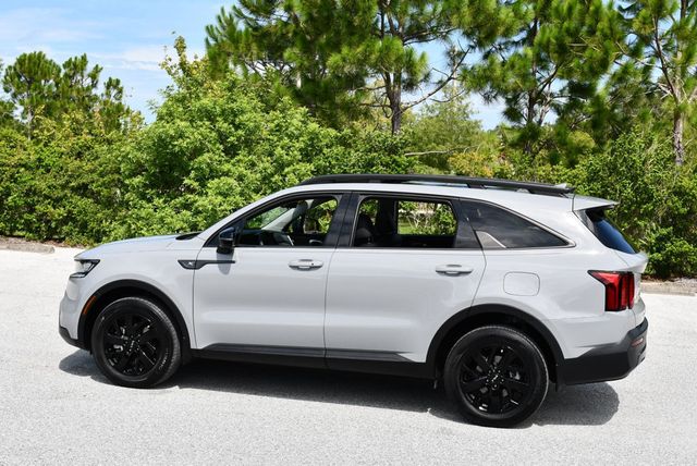 2022 Kia Sorento X-Line S AWD SUV W/Panoramic Roof Package - 23061681 - 3