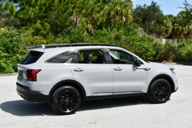 2022 Kia Sorento X-Line S AWD SUV W/Panoramic Roof Package - 23061681 - 5