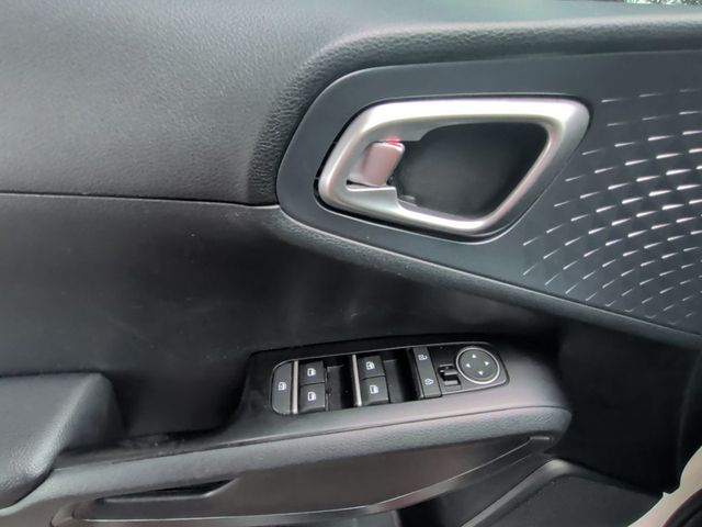 2022 Kia Soul GT-Line IVT - 23075540 - 11