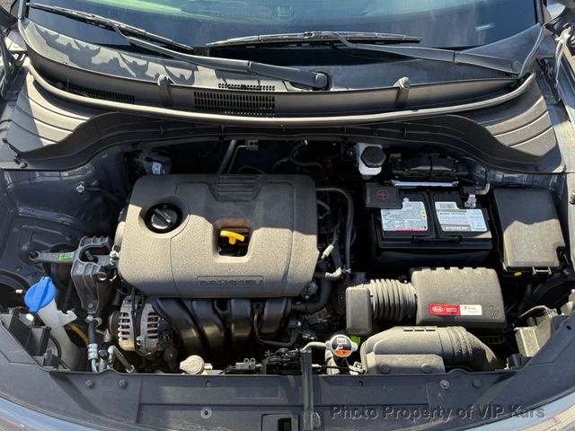 2022 Kia Soul LX IVT - 22952601 - 17