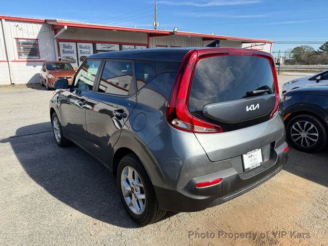 2022 Kia Soul LX IVT - 22952601 - 2