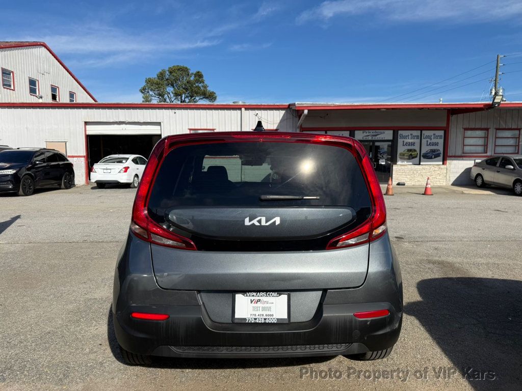 2022 Kia Soul LX IVT - 22952601 - 4