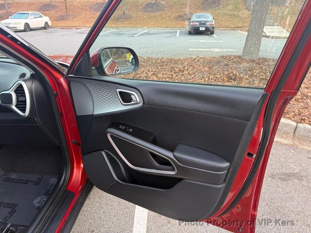 2022 Kia Soul LX IVT - 22960720 - 11