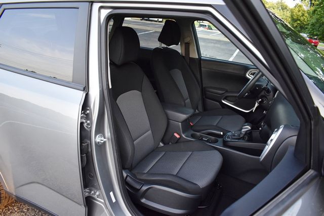 2022 Kia Soul LX IVT - 23050352 - 2