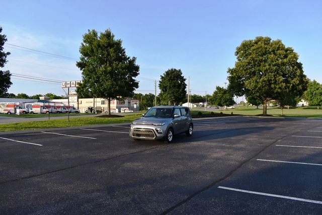 2022 Kia Soul LX IVT - 23050352 - 41