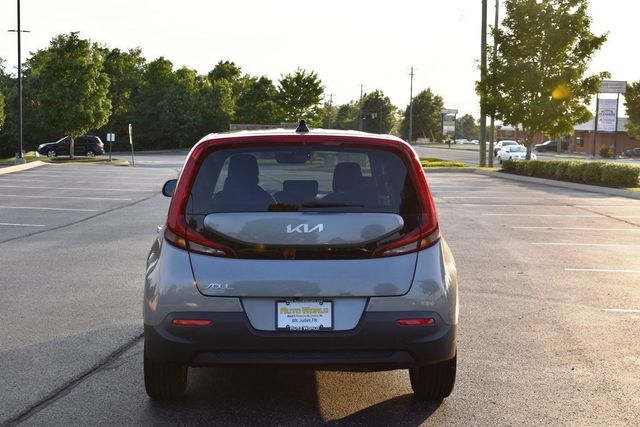 2022 Kia Soul LX IVT - 23050352 - 49