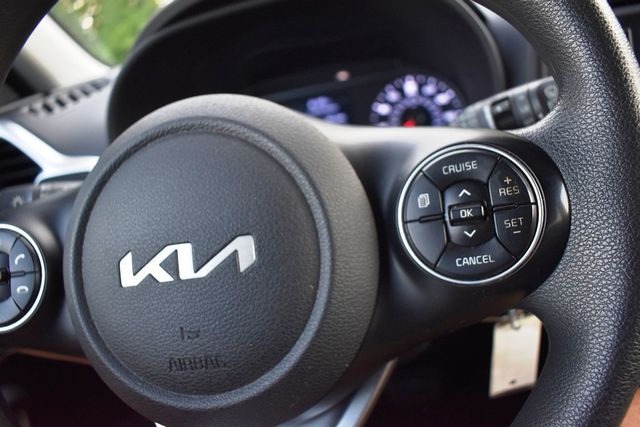 2022 Kia Soul LX IVT - 23050352 - 7