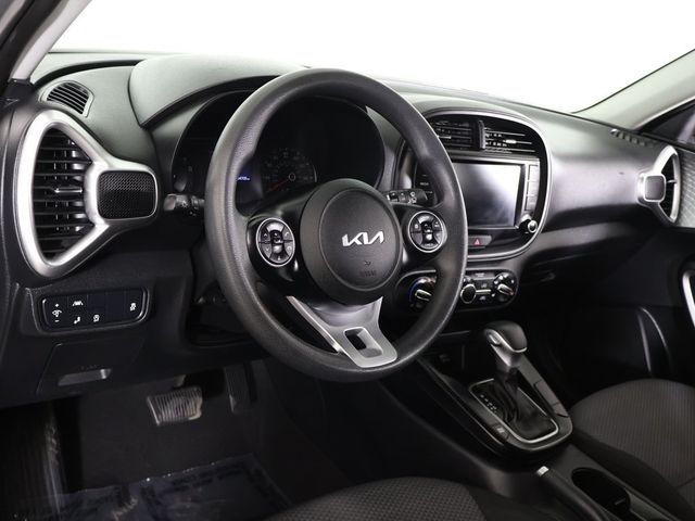 2022 Kia Soul LX IVT - 22985617 - 23