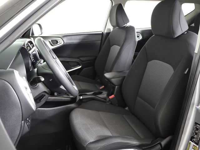 2022 Kia Soul LX IVT - 22985617 - 27