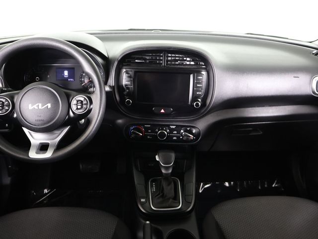 2022 Kia Soul LX IVT - 22985617 - 31