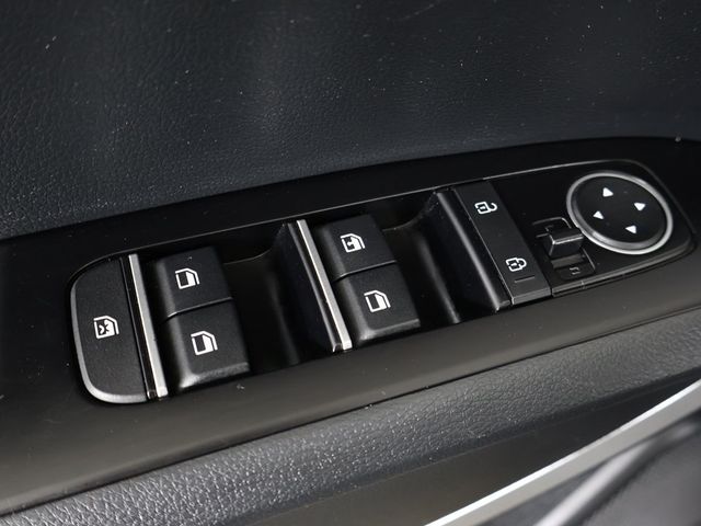 2022 Kia Soul LX IVT - 22985617 - 33