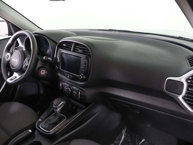 2022 Kia Soul LX IVT - 23031550 - 23