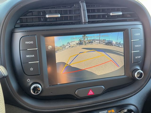 2022 Kia Soul LX IVT - 22939687 - 11