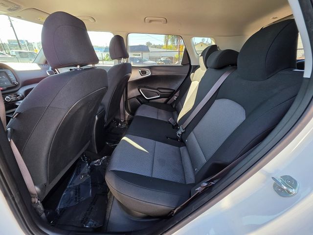 2022 Kia Soul LX IVT - 22939687 - 16