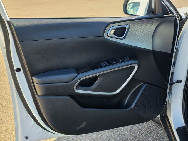 2022 Kia Soul LX IVT - 22939687 - 20