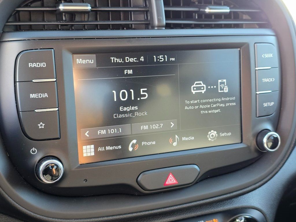 2022 Kia Soul LX IVT - 22939687 - 26