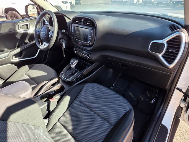 2022 Kia Soul LX IVT - 22939687 - 2