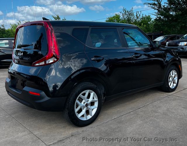 2022 Kia Soul LX IVT - 23046667 - 5