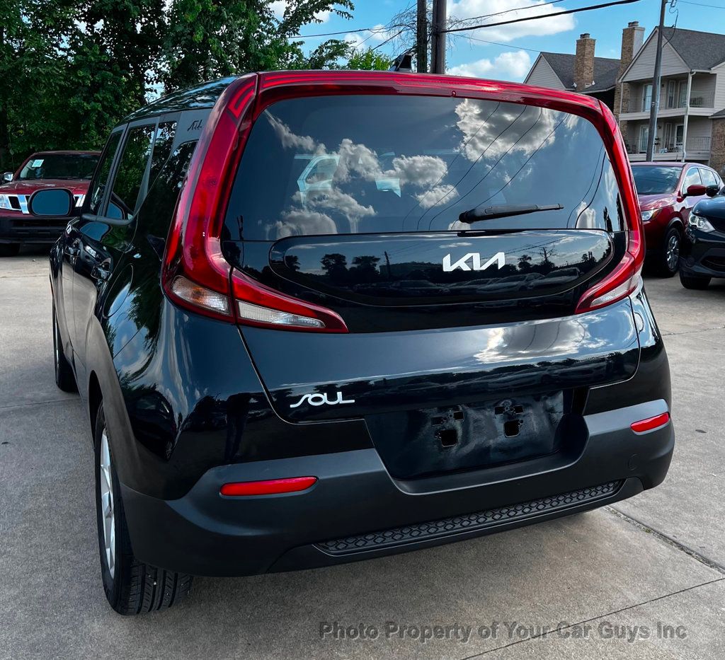 2022 Kia Soul LX IVT - 23046667 - 8