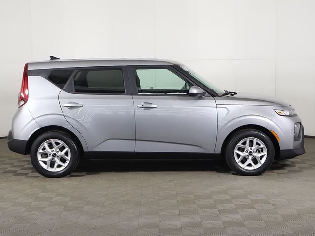 2022 Kia Soul S IVT - 23042644 - 15